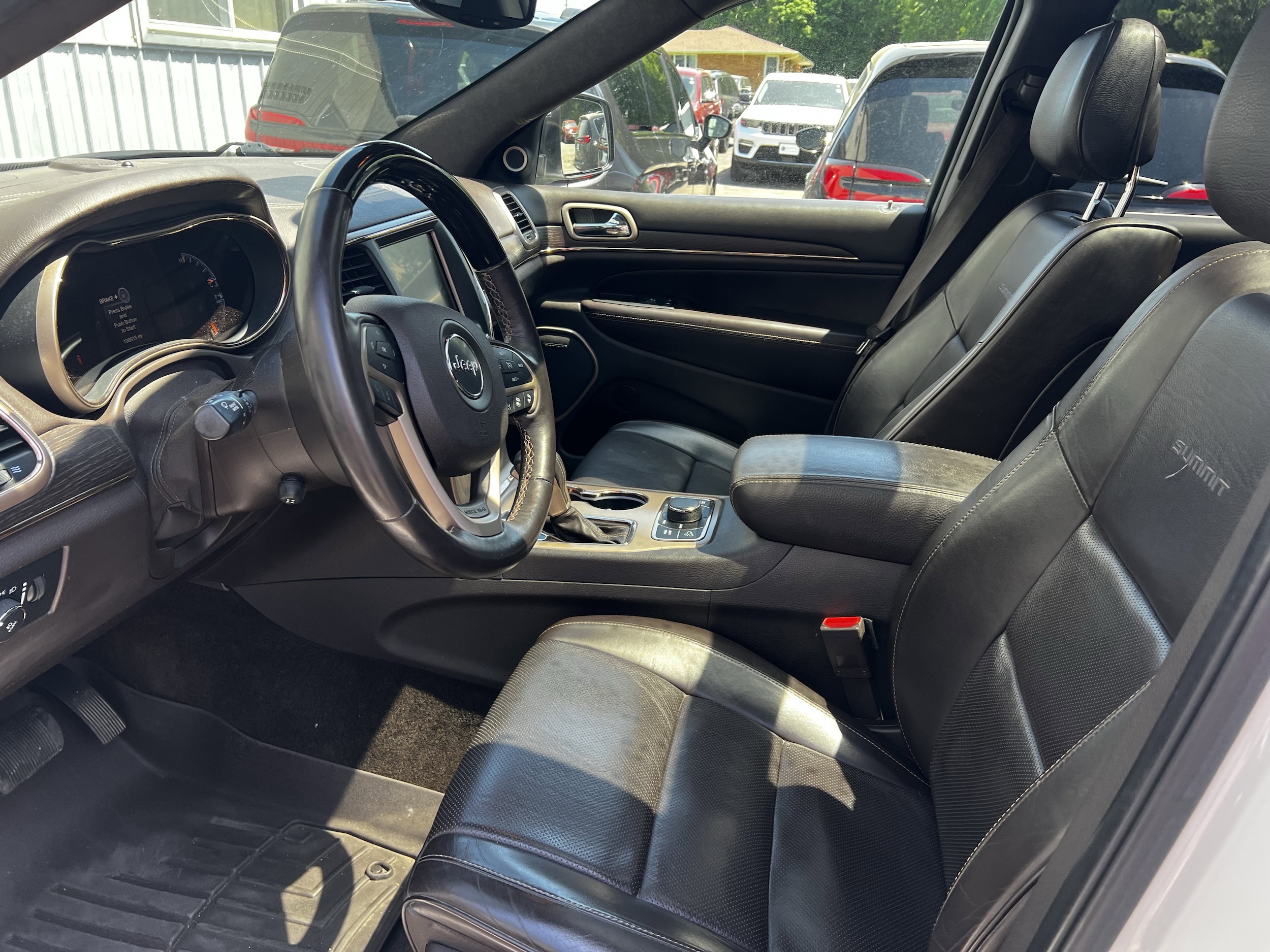 jeep grand cherokee 2017 1C4RJFJGXHC686366 image
